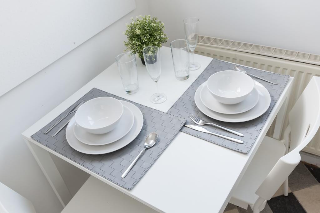 Lil' Dutch Studio Apartment Amsterdam Bagian luar foto