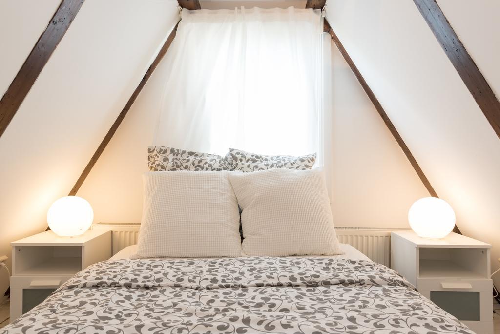 Lil' Dutch Studio Apartment Amsterdam Bagian luar foto