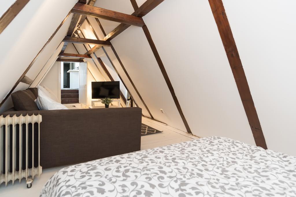 Lil' Dutch Studio Apartment Amsterdam Bagian luar foto